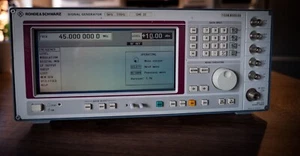 Rohde & Schwarz SME 03 5Khz - 3Ghz HF Generator - Bild 1 von 9