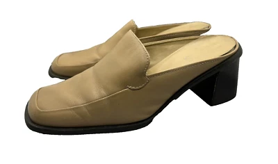 GUESS Mocasines de Cuero para Mujer 7.5 Sin Cordones Tacón Grueso Años 90 Elegante Boho atemporal Foto 1 de 4