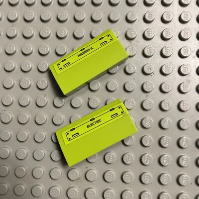 LEGO 8963 Set Plate Bow 2x4x2/3 Br. Yel-Green Arches 4597561 88930 - Image 1 of 3