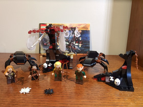 LEGO 79001 The Hobbit Escape from Mirkwood Spiders w Kili Fili Tauriel Legolas