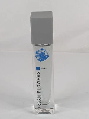 AVON URBAN FLOWERS PARIS EAU DE TOILETTE 1,0 FL OZ Foto 1 de 4