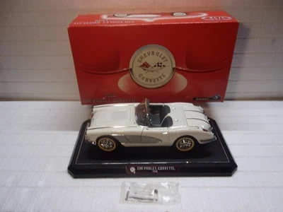 Corvette 1958 convertible blanco escala 1/12 sólido raro color difícil de encontrar Foto 1 de 4