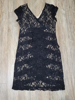 Vestido de fiesta de cóctel Scarlett Nite para mujer desnudo con superposición de encaje negro talla 14 Foto 1 de 4