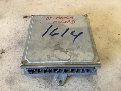 Módulo de control del motor Honda Accord 2002 37820-PAA-A54 Foto 1 de 4