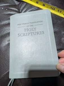 New World Translation of the Holy Scriptures 1984 - Gray Leatherette - Imagen 1 de 10