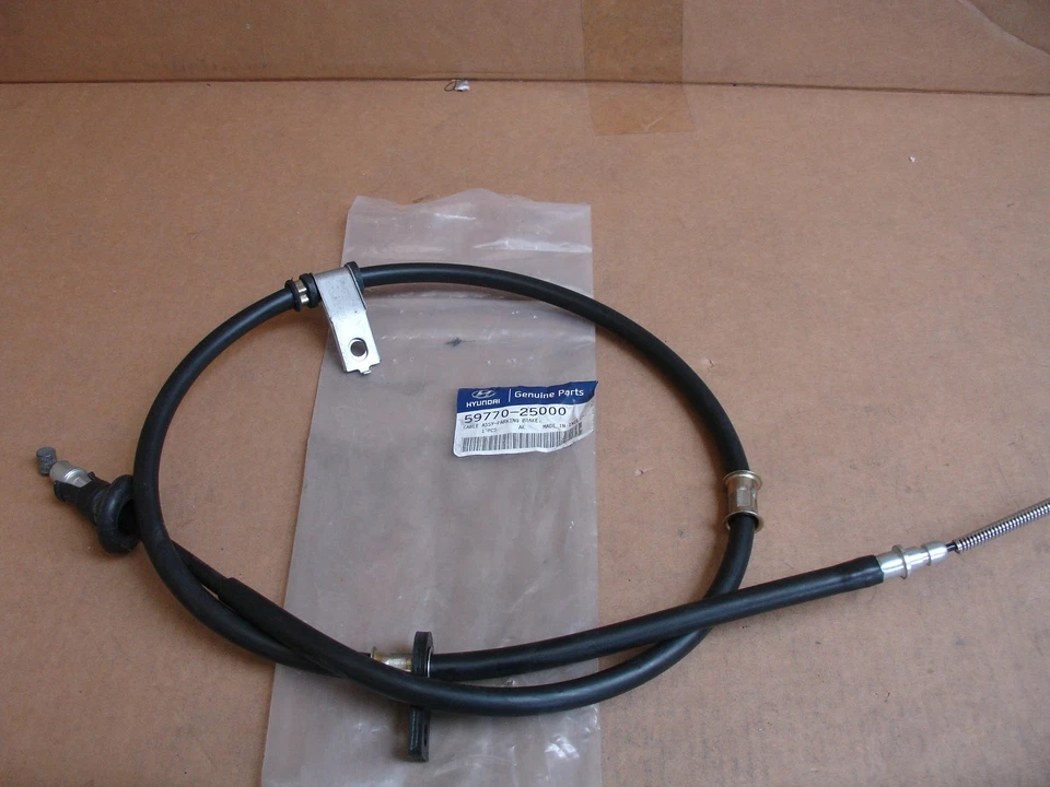 Conjunto de cable de freno de estacionamiento 5977025000 para Hyundai Accent 1994-2005 Foto 1 de 1