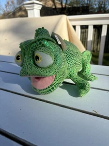 Disney Parks Tangled 10” Pascal Plush Green Stuffed Toy Rapunzel New With Tags - Picture 1 of 3