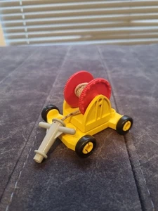 Duplo Hose Reel Holder 2 x 2 with Yellow Drum, On Wheels, Lego Duplo  - Picture 1 of 8