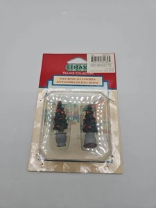 LEMAX VILLAGE COLLECTION Christmas Trees (2) - Bild 1 von 4