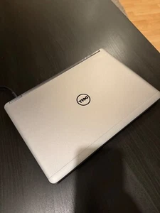 Dell Latitude E7440 laptop - Picture 1 of 5