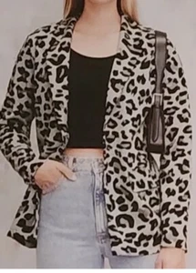 NWT SERRA Aldi Oversized Blazer Gray & Black Leopard Cheetah Jacket S Small 4 6 - Picture 1 of 8