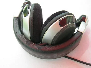 2  Ohrpolster aus Velours passend an Technics RP-DJ1210 Ersatzteil RP DJ 1210 - Picture 1 of 3