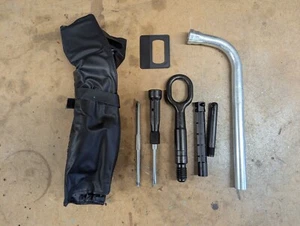 Audi A4 B9 2016-2024 emergency tool kit with - Picture 1 of 11