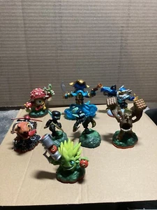 8 Skylander figurines Activision for Xbox 360 Estate Sale Find (Untested) - Picture 1 of 8