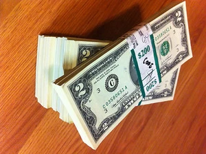 $2 x15 numerado secuencialmente. NUEVOS BILLETES CRUJIENTES DE DOS DÓLARES EE. UU. 2 DÓLARES BILLETES REALES - Imagen 1 de 5