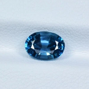 1.75 ct TOP LUSTROUS NICE BLUE / NATURAL BLUE ZIRCON - Oval gemstone Video !! - Picture 1 of 2