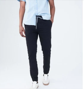 AERO NWT Black Cotton Twill Jogger Size Medium - Picture 1 of 12