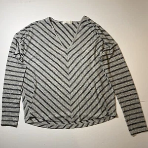 Rag & Bone Sweater Medium Hudson Stripe V-Neck Lightweight Gray/Black EUC - Picture 1 of 6