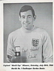 Tarjeta rara de gran tamaño Gordon Banks Leicester City 1966 ganador de la Copa del Mundo de Inglaterra - Imagen 1 de 3