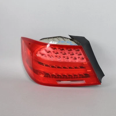 Luz trasera izquierda BMW 328i 335i M3 2011-2013 cupé 63217251959 OEM usada Foto 1 de 4