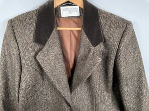 VTG Wool Tweed Blazer Women's 8 Brown Herringbone 4 Button International Scene - Picture 1 of 16