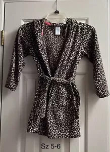 Girls Robe Leopard Print Sz Sz 5-6 - Picture 1 of 1