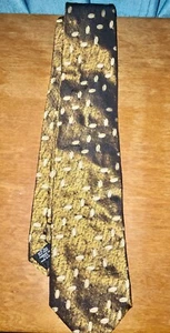 Hugo Boss Men's Beige/Gold Tie 100% Silk Made In Italy - Picture 1 of 3
