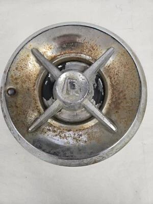 Boné de cubo 1957-58 Dodge Royal Lancer Knight 14 polegadas - Imagem 1 de 4