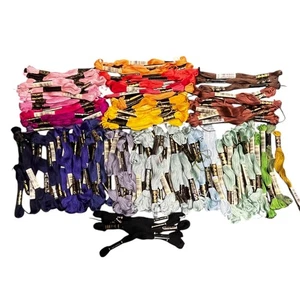 DMC EMBROIDERY FLOSS LOT Over 125 SKEINS Cross Stitch Thread Various Colors Janl - Picture 1 of 12