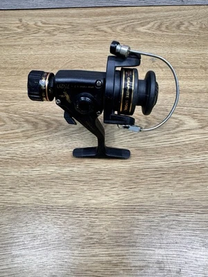 Vintage Eagle Claw Graphite Ball-bearing #7520 Spinning Reel - Image 1 of 4