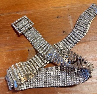 Cinturón de cadena de plata/estrás cuadrado hebilla de diamantes de imitación glamour Hollywood 45 pulgadas de colección Foto 1 de 4