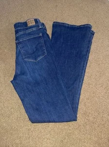 Levis Strays Women's Size 6 Mid Rise Boot Cut Denim Jeans Dark Blue Wash W28xL31 - Bild 1 von 8