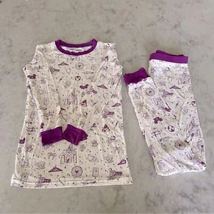 Disneyland Inspired Pajama Set - Size 9/10 - Picture 1 of 3