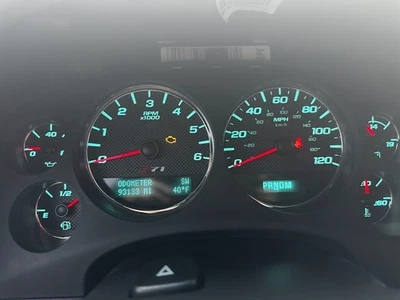 Chevrolet Tahoe/Suburban/Silverado Z71 Cluster 2009-2013 (kilometraje 93.133) Foto 1 de 4