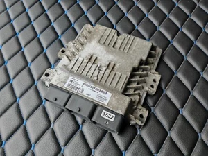 ⭐️Ford - AV61-12A650-YE - ECU Engine Control Unit⭐️ - Picture 1 of 3