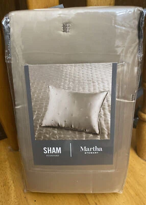 Almohada Martha Stewart ESTÁNDAR Sham Tufted Satén DORADO Foto 1 de 3