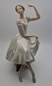 LARGE LLADRO WEARY BALLERINA DANCER GIRL 11 1/2 INCH FIGURINE #5275 - PERFECT - Picture 1 of 9