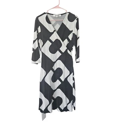 Vestido envolvente de seda gigante Diane von FURSTENBERG DVF negro blanco con eslabones de cadena L Foto 1 de 4