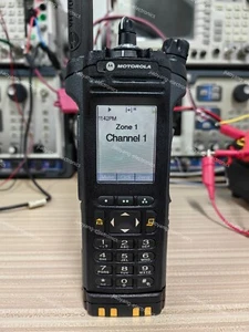 Motorola APX7000R H97TGD9PW1AN VHF UHF R1 ADP AES DES (Excluding battery) - Zdjęcie 1 z 8