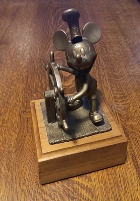 Disney Bill Toma Steamboat Willie Mickey Estatua de Bronce Estatuilla Foto 1 de 4