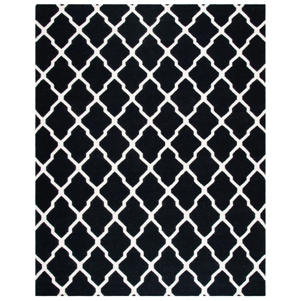 SAFAVIEH Dhurries DHU634A Handwoven Black / Ivory Rug - Image 1 of 4