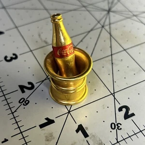 Coca Cola Trinket in ottone da collezione. Piccola pubblicità. - Foto 1 di 8