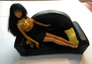 Vintage Faux BLACK LEATHER SOFA COUCH FOR BARBIE OR FASHION ROYALTY DOLL/Pillows