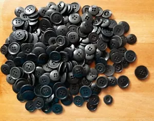 Konvolut (200 g) Knöpfe besonders geeignet für Arbeitskleidung - Bild 1 von 1