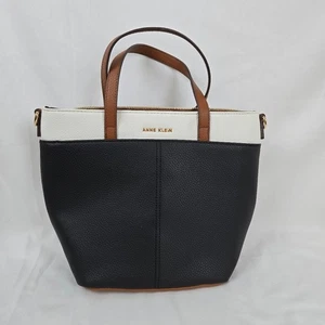 Anne Klein schwarz weiß Colorblock Gold Hardware Kunstleder Gabby Beuteltasche Tasche neu ohne Etikett - Bild 1 von 10