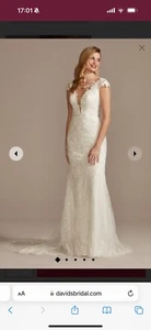 David’s Bridal Galina Signature Wedding Dress, Ivory, Size 2 - Picture 1 of 20