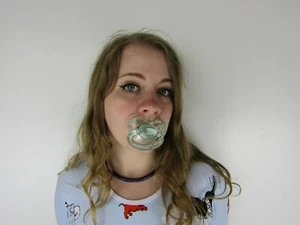 Grün durchscheinend Schnuller Schnuller Schnuller Dummy von der Dotty Windel Company - Bild 1 von 3