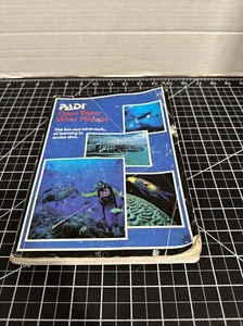 PADI Open Water Diver Manual Scuba Diving Book Paperback Softcover Free Shipping - Picture 1 of 2