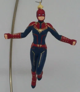 Hallmark 2019 Captain Marvel Surprise Box - Marvel Studios - Red/Blue - NIB - Imagen 1 de 11
