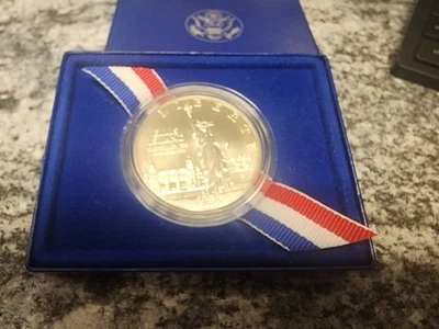 1986-S Proof Statue of LIberty Commemorative Silver Dollar $1 *1818 - Image 1 of 4